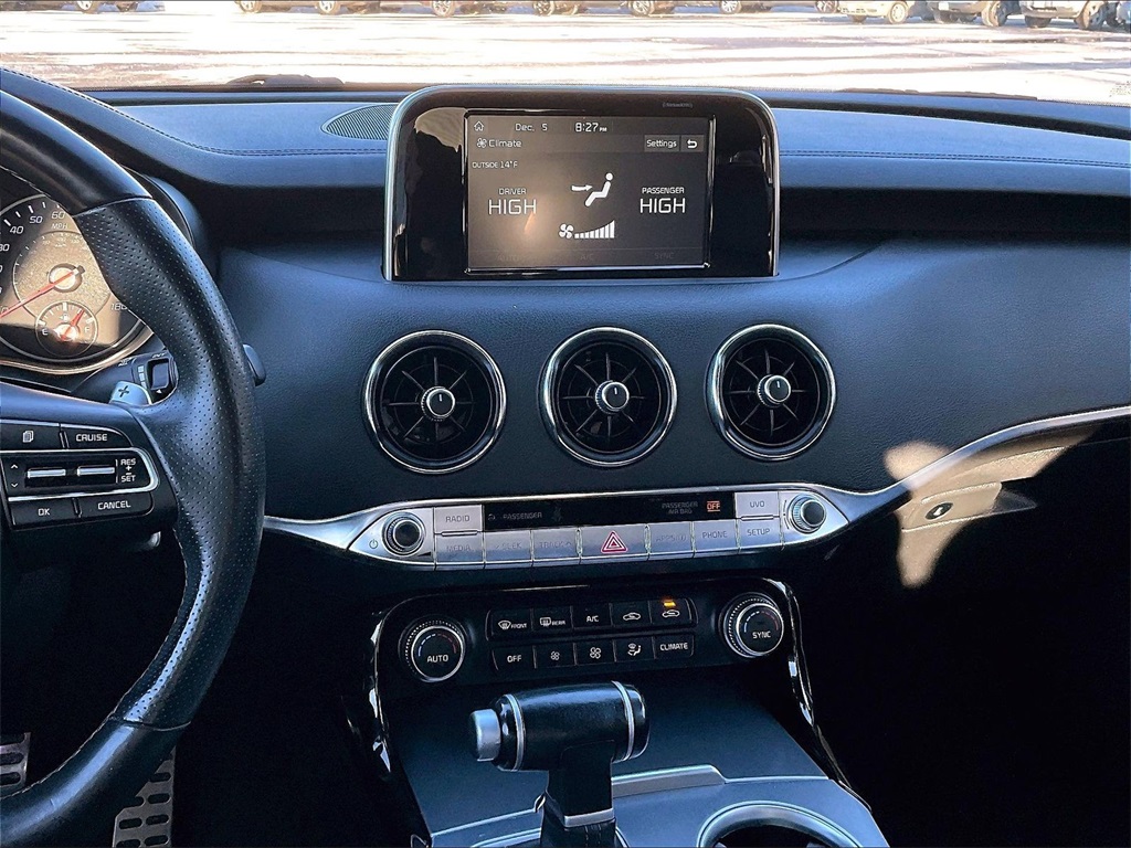 2020 Kia Stinger GT - Photo 17