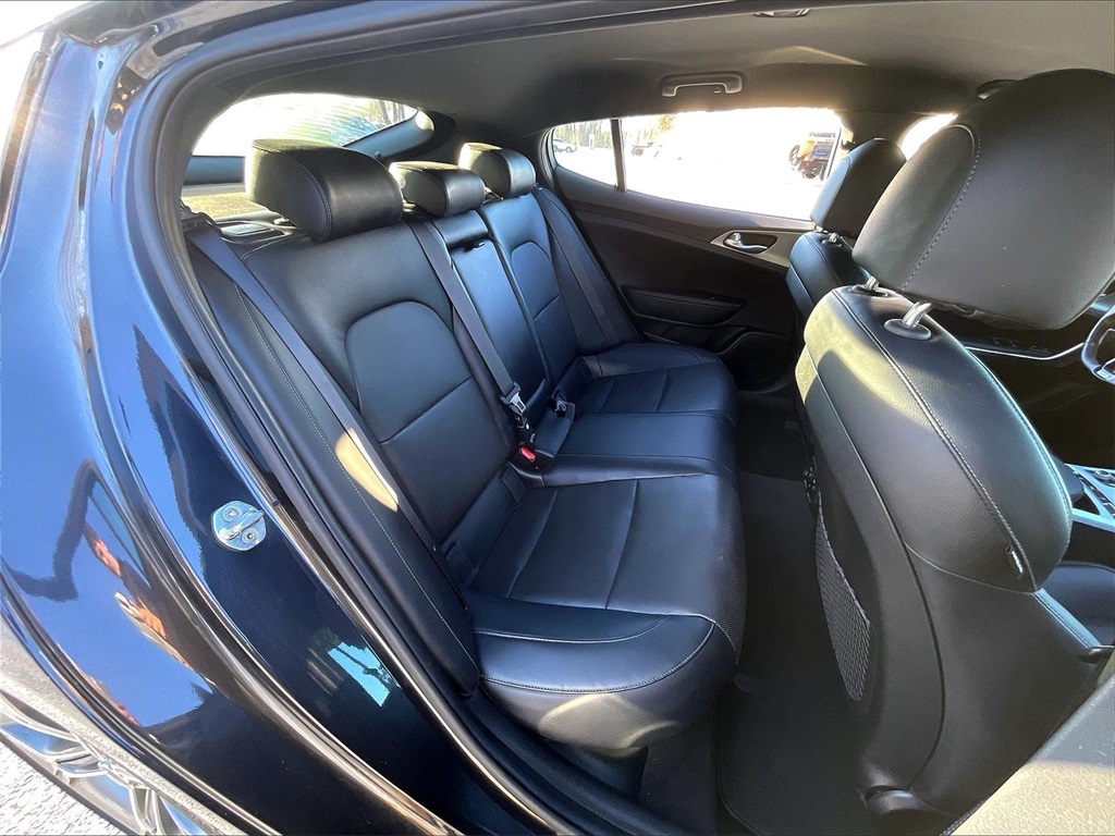 2020 Kia Stinger GT - Photo 18