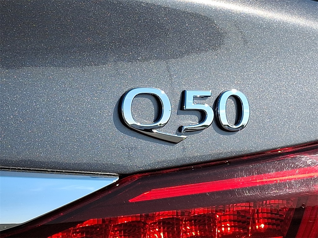 2018 INFINITI Q50 3.0t LUXE - Photo 10