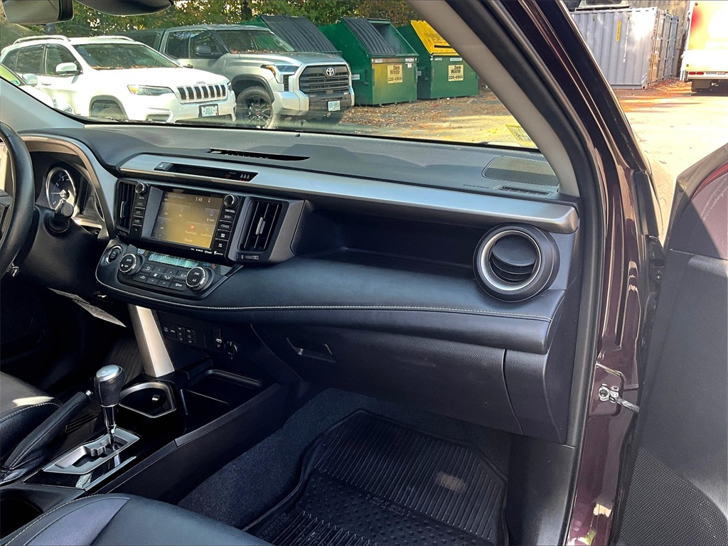 2017 Toyota RAV4 Limited - Photo 13