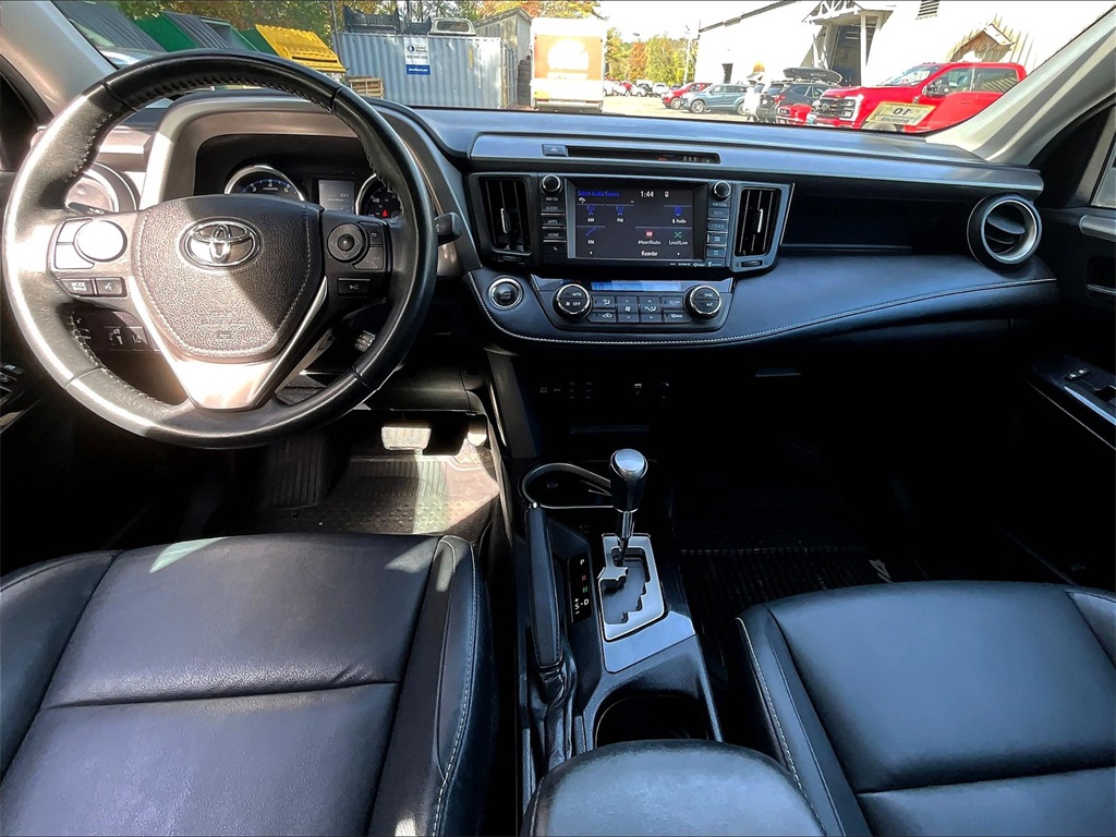 2017 Toyota RAV4 Limited - Photo 21