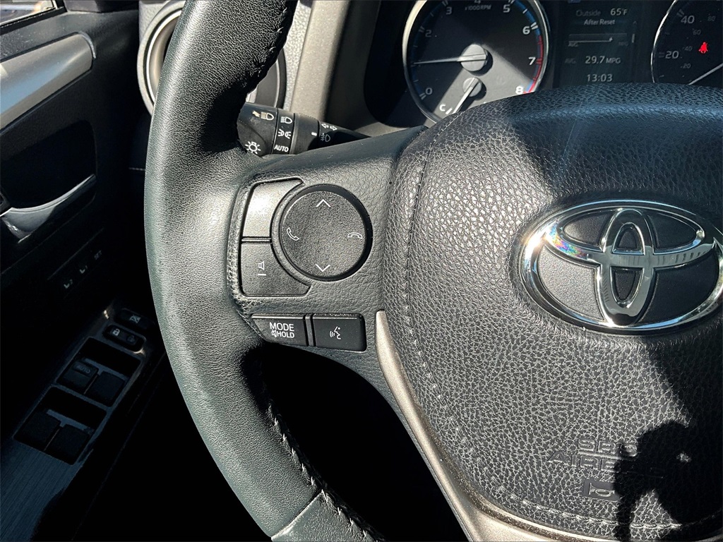 2017 Toyota RAV4 Limited - Photo 23