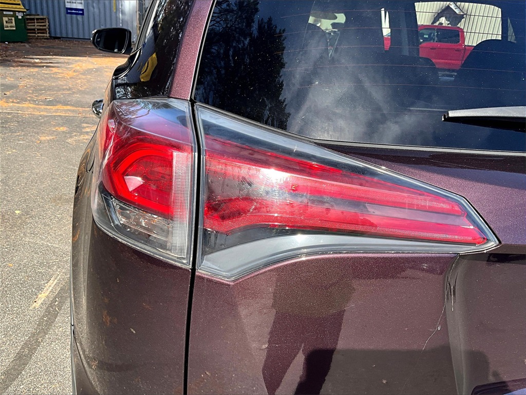 2017 Toyota RAV4 Limited - Photo 33