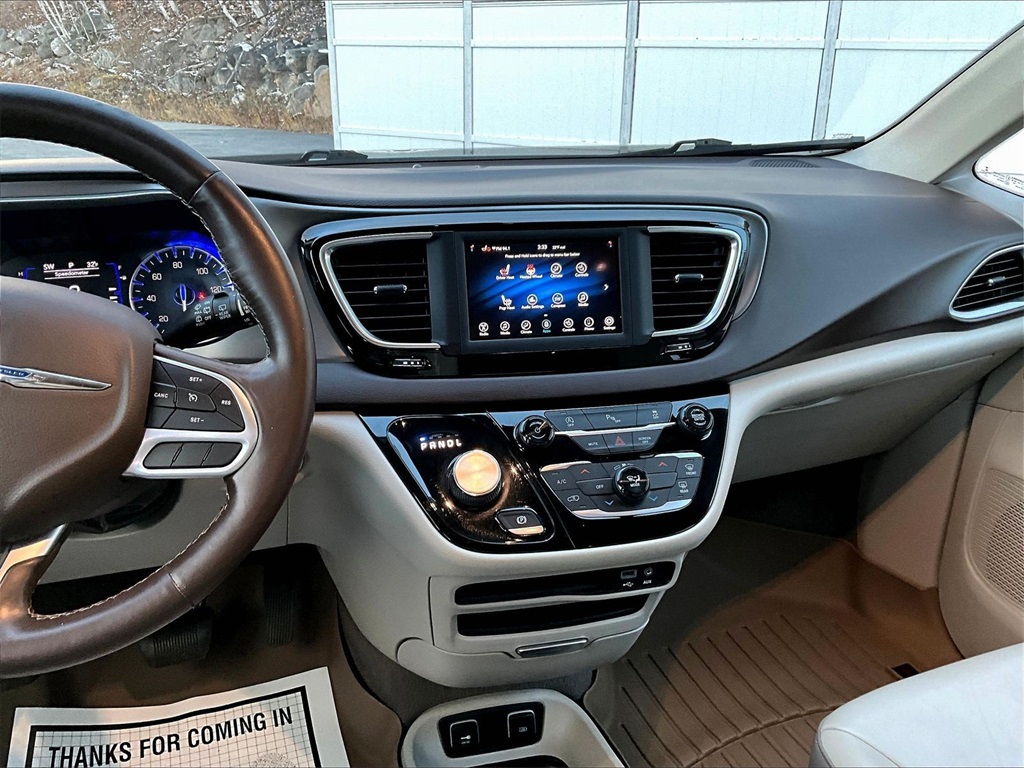 2020 Chrysler Voyager LXI - Photo 19