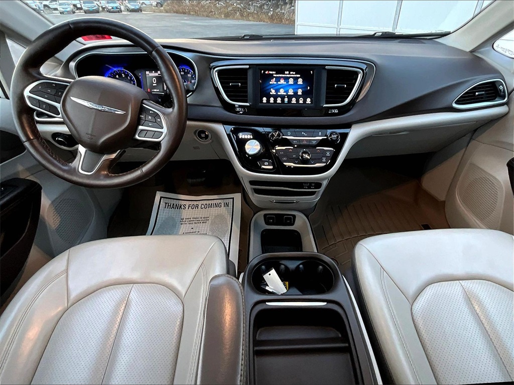 2020 Chrysler Voyager LXI - Photo 22