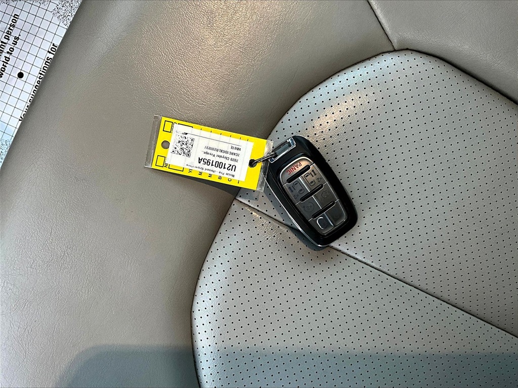 2020 Chrysler Voyager LXI - Photo 28