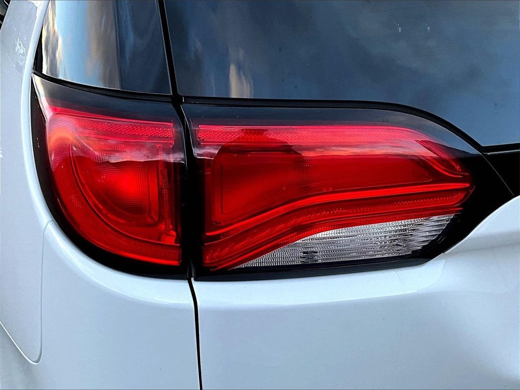 2020 Chrysler Voyager LXI - Photo 31