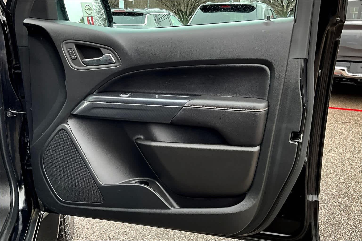 2022 GMC Canyon 4WD AT4 w/Cloth - Photo 12