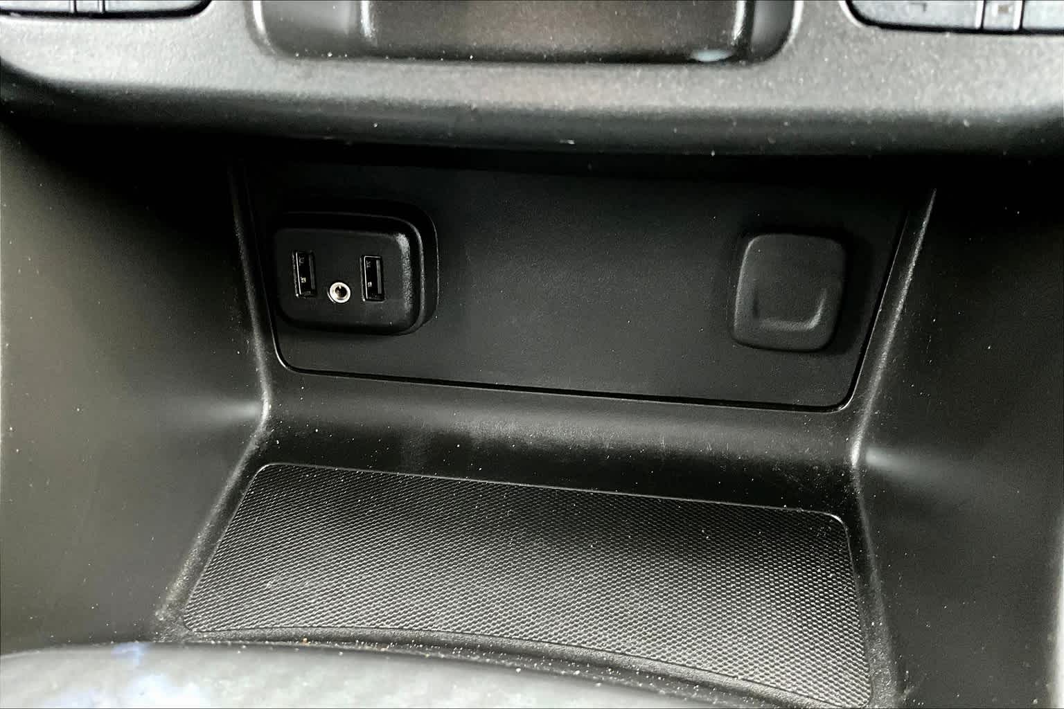 2022 GMC Canyon 4WD AT4 w/Cloth - Photo 25