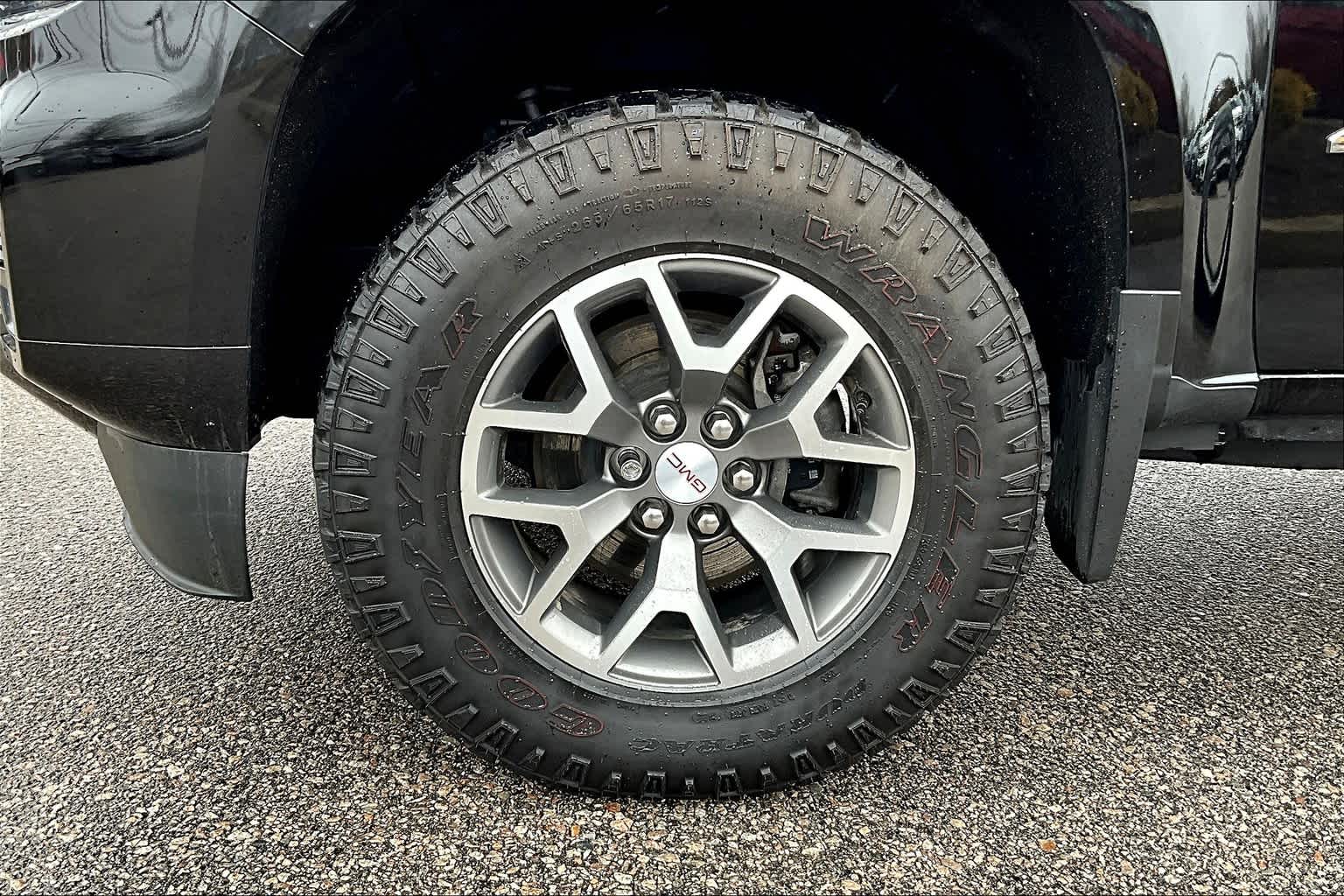2022 GMC Canyon 4WD AT4 w/Cloth - Photo 7