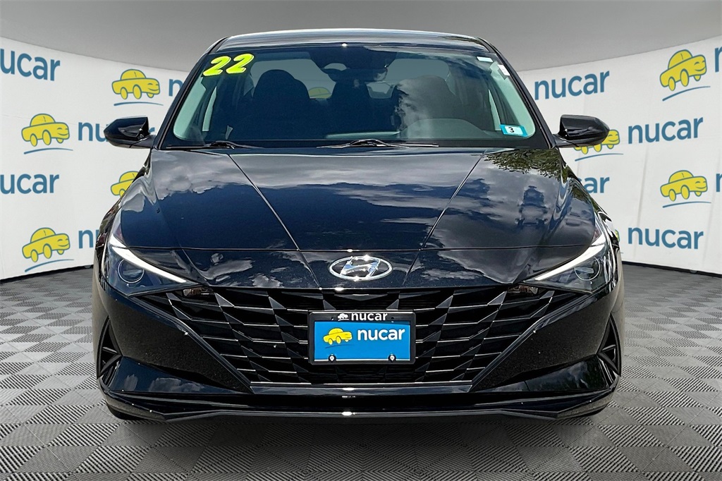2022 Hyundai Elantra SE - Photo 2