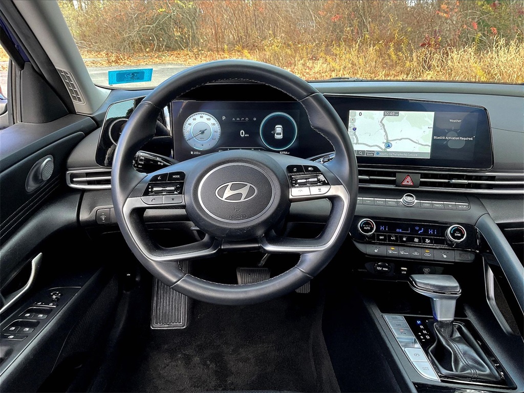 2024 Hyundai Elantra Limited - Photo 16