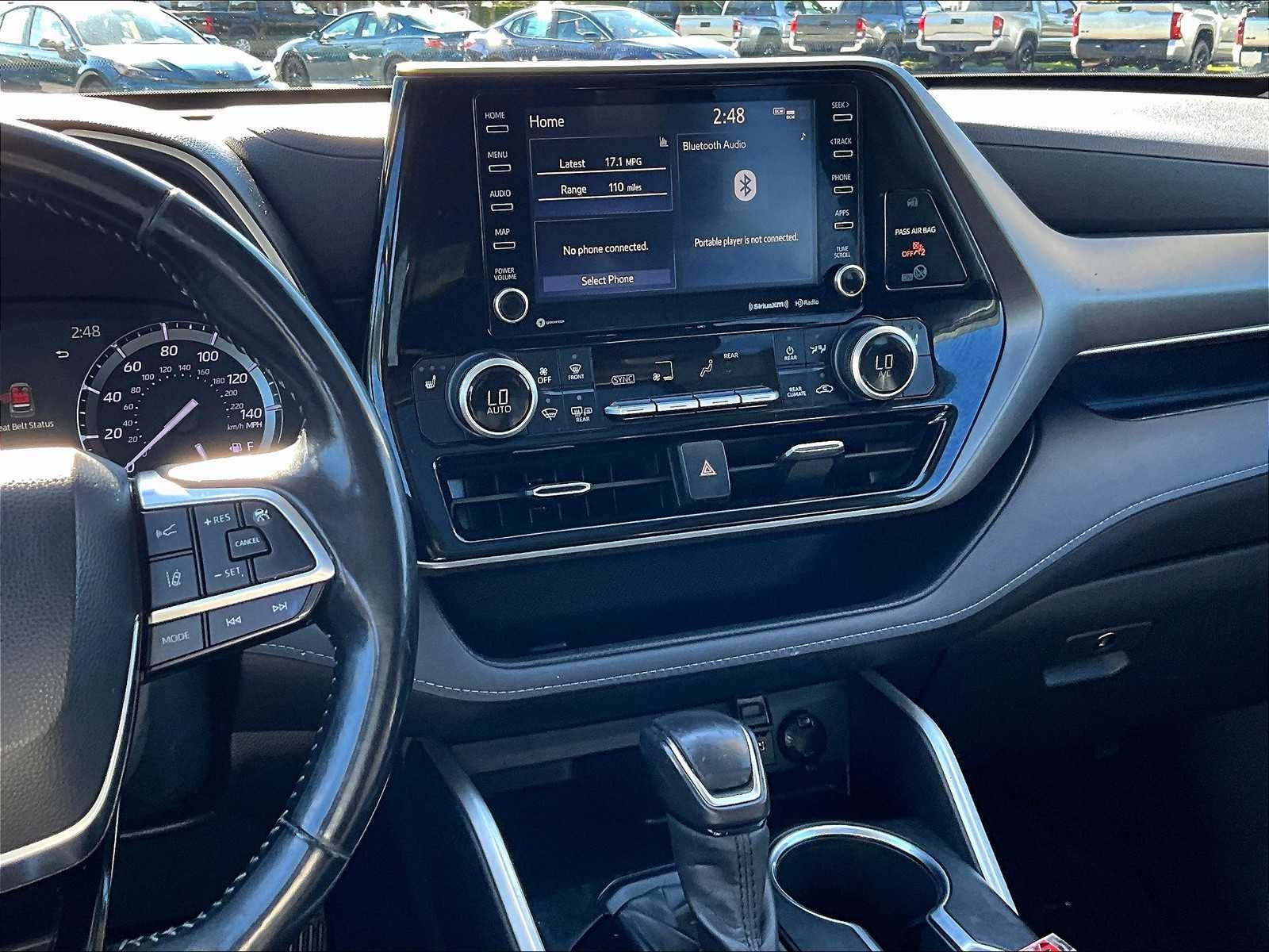 2020 Toyota Highlander XLE - Photo 19