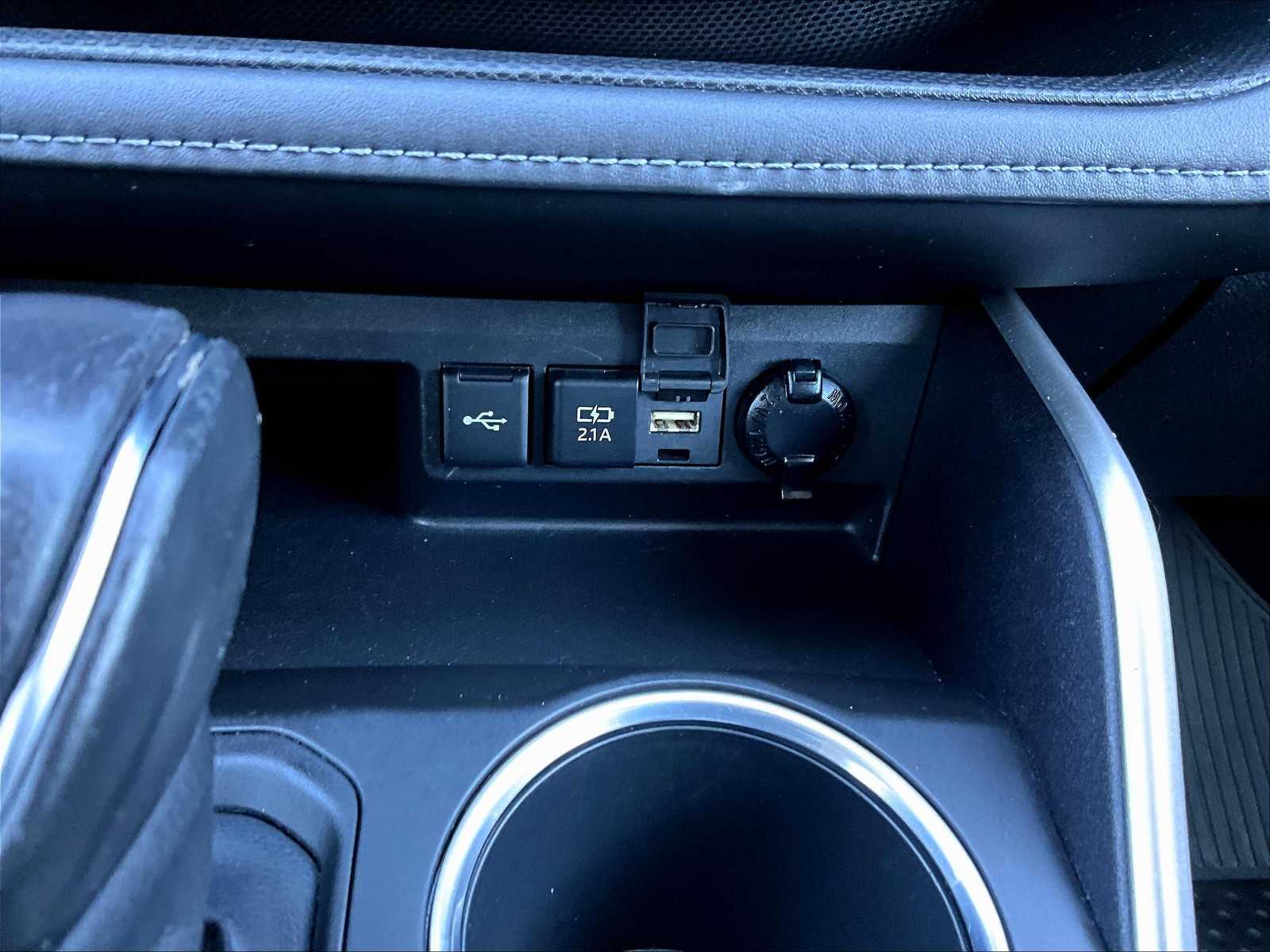 2020 Toyota Highlander XLE - Photo 28