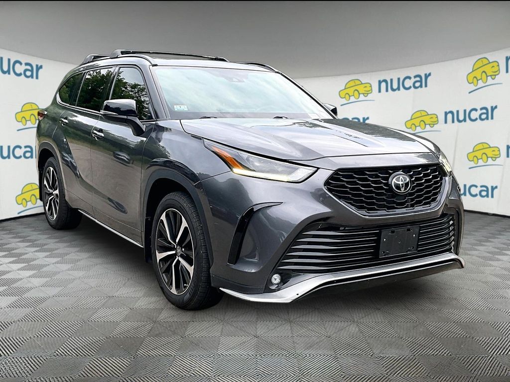 2022 Toyota Highlander XSE