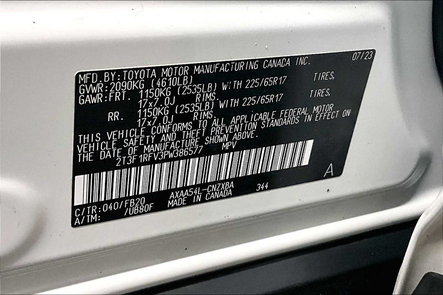 2023 Toyota RAV4 LE - Photo 34