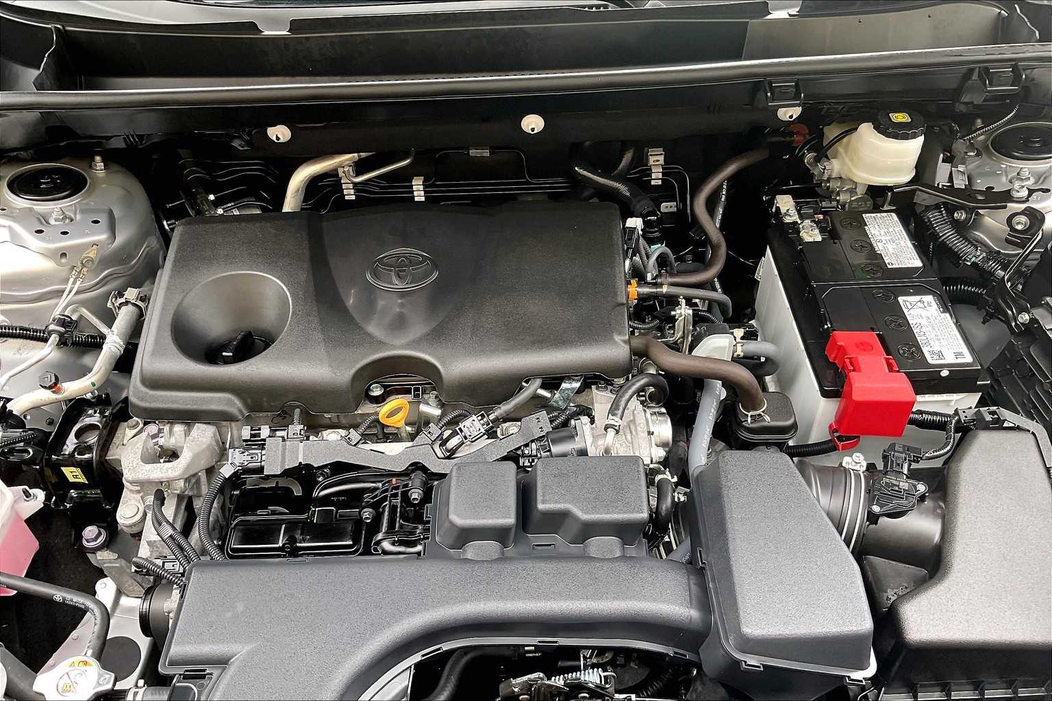 2024 Toyota RAV4 XLE - Photo 34