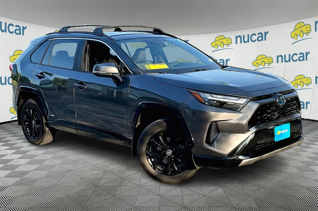 2022 Toyota RAV4 Hybrid SE