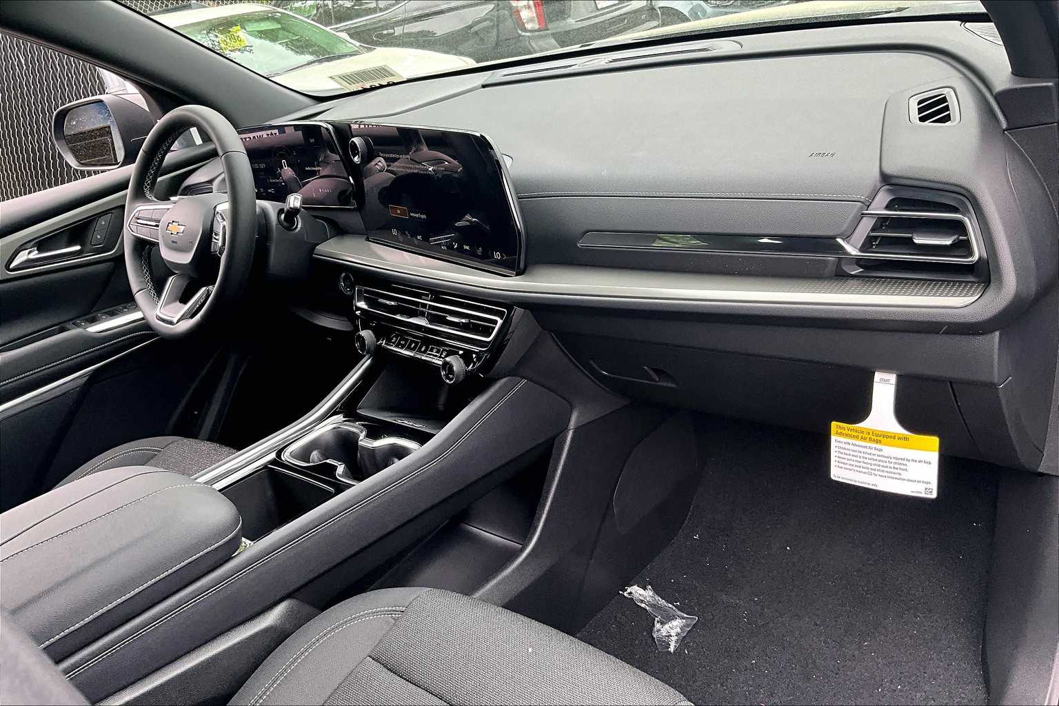 2025 Chevrolet Traverse AWD LT - Photo 10