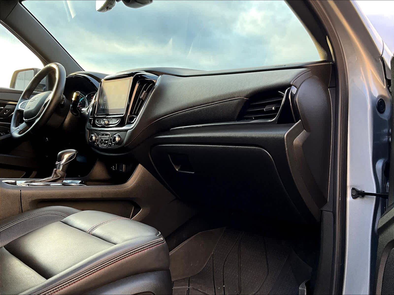2023 Chevrolet Traverse RS - Photo 14