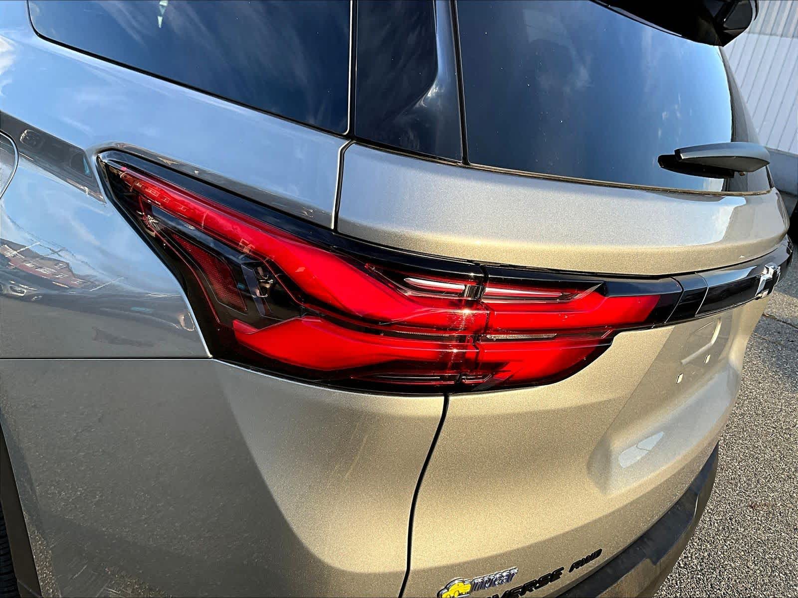 2023 Chevrolet Traverse RS - Photo 34