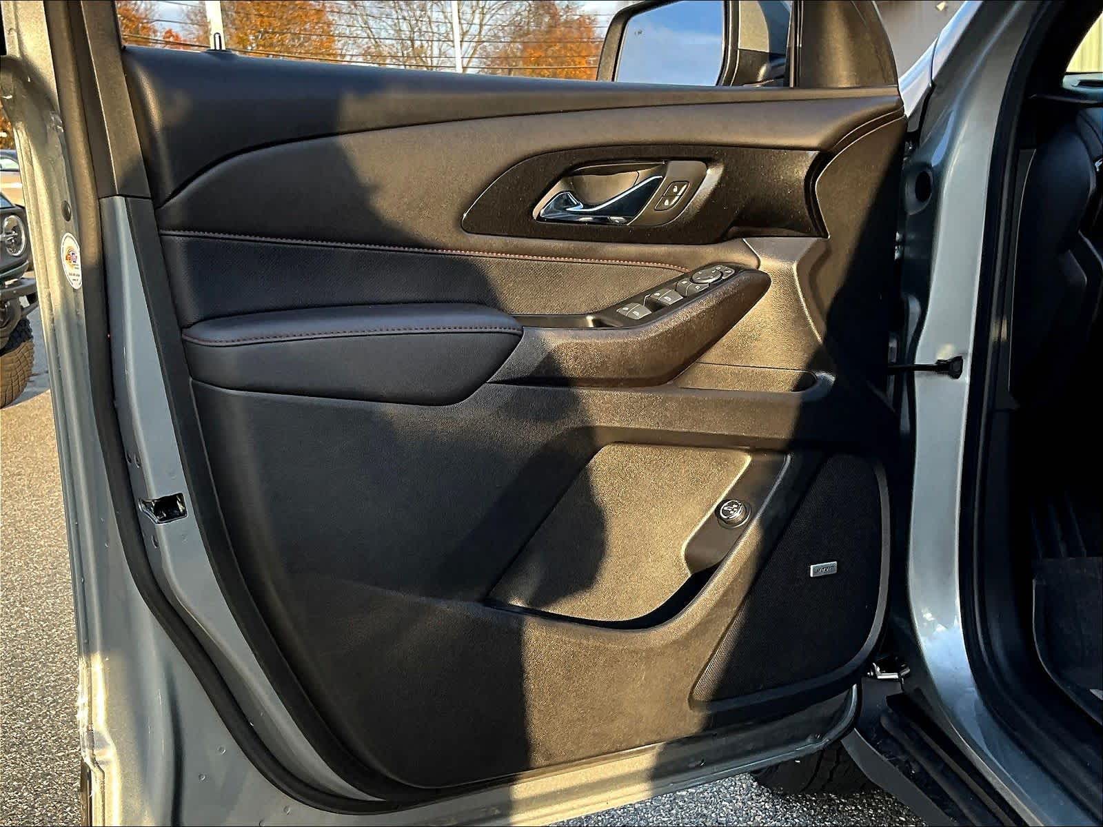 2023 Chevrolet Traverse RS - Photo 9