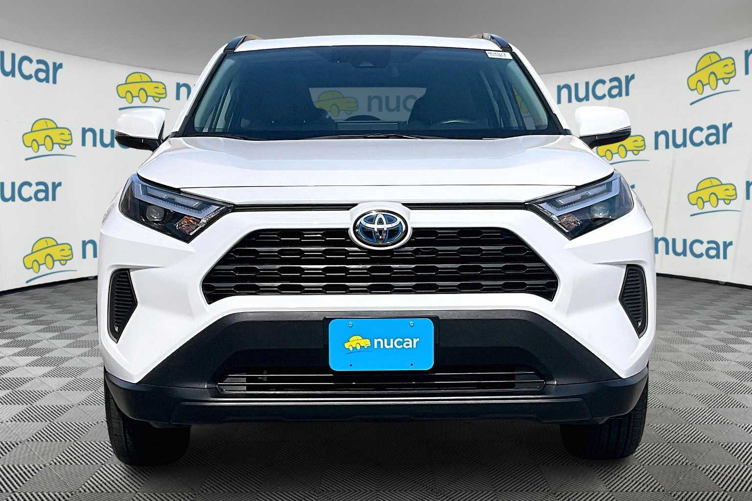 2024 Toyota RAV4 Hybrid XLE - Photo 2