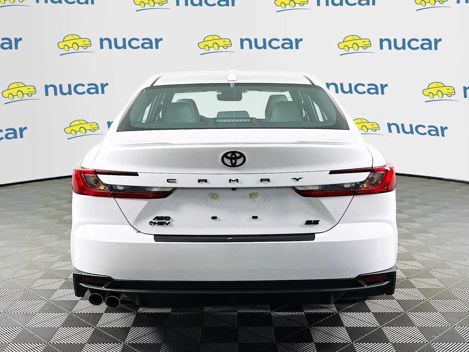 2025 Toyota Camry SE - Photo 5