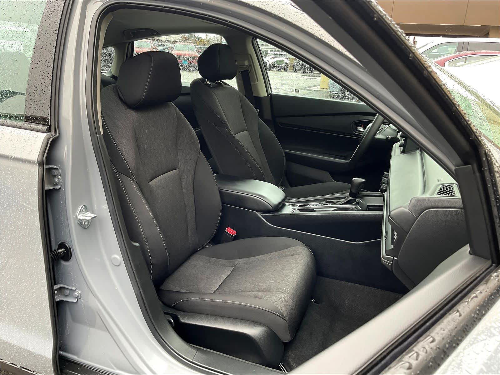 2025 Honda Accord SE - Photo 11