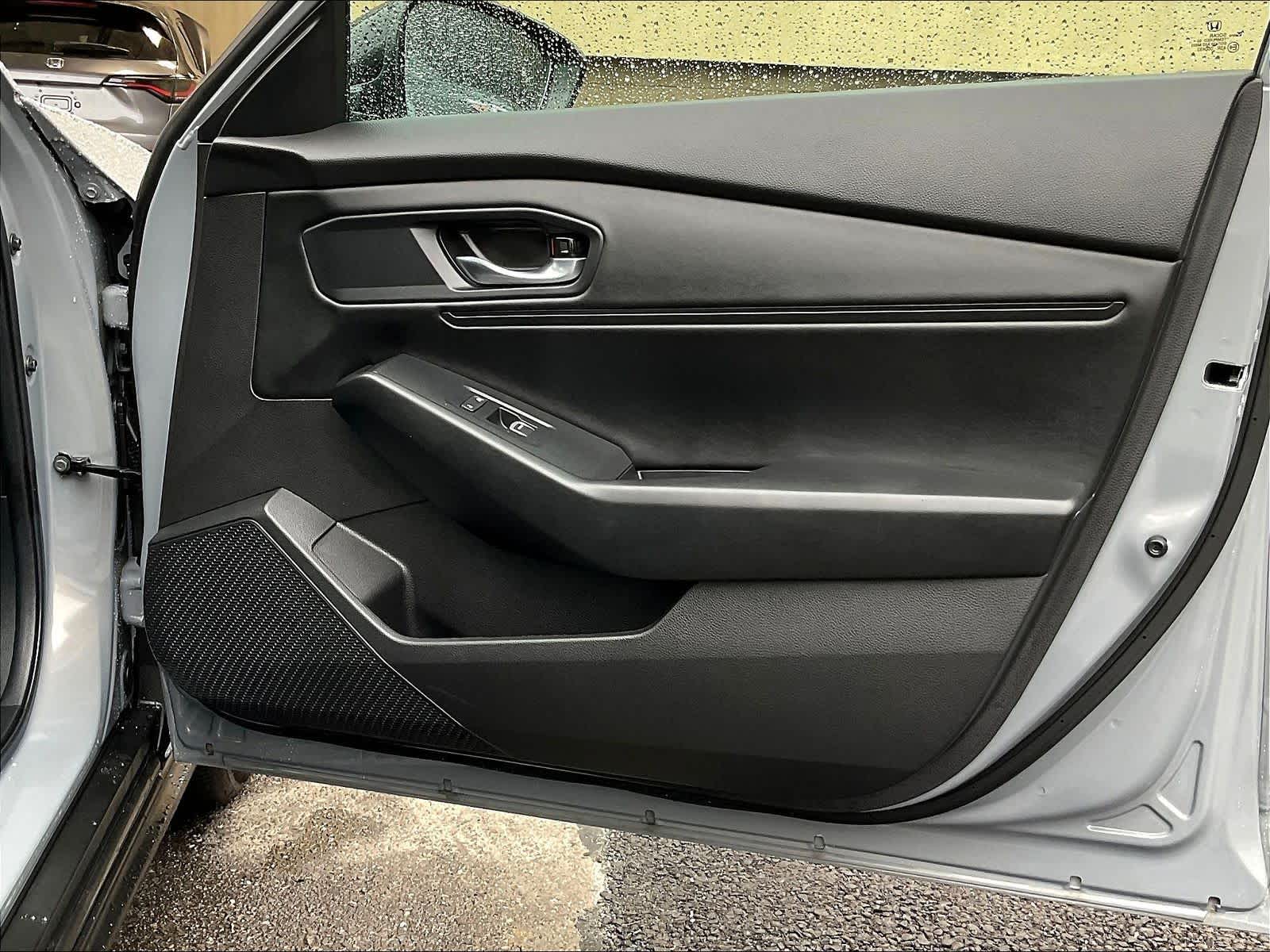 2025 Honda Accord SE - Photo 12