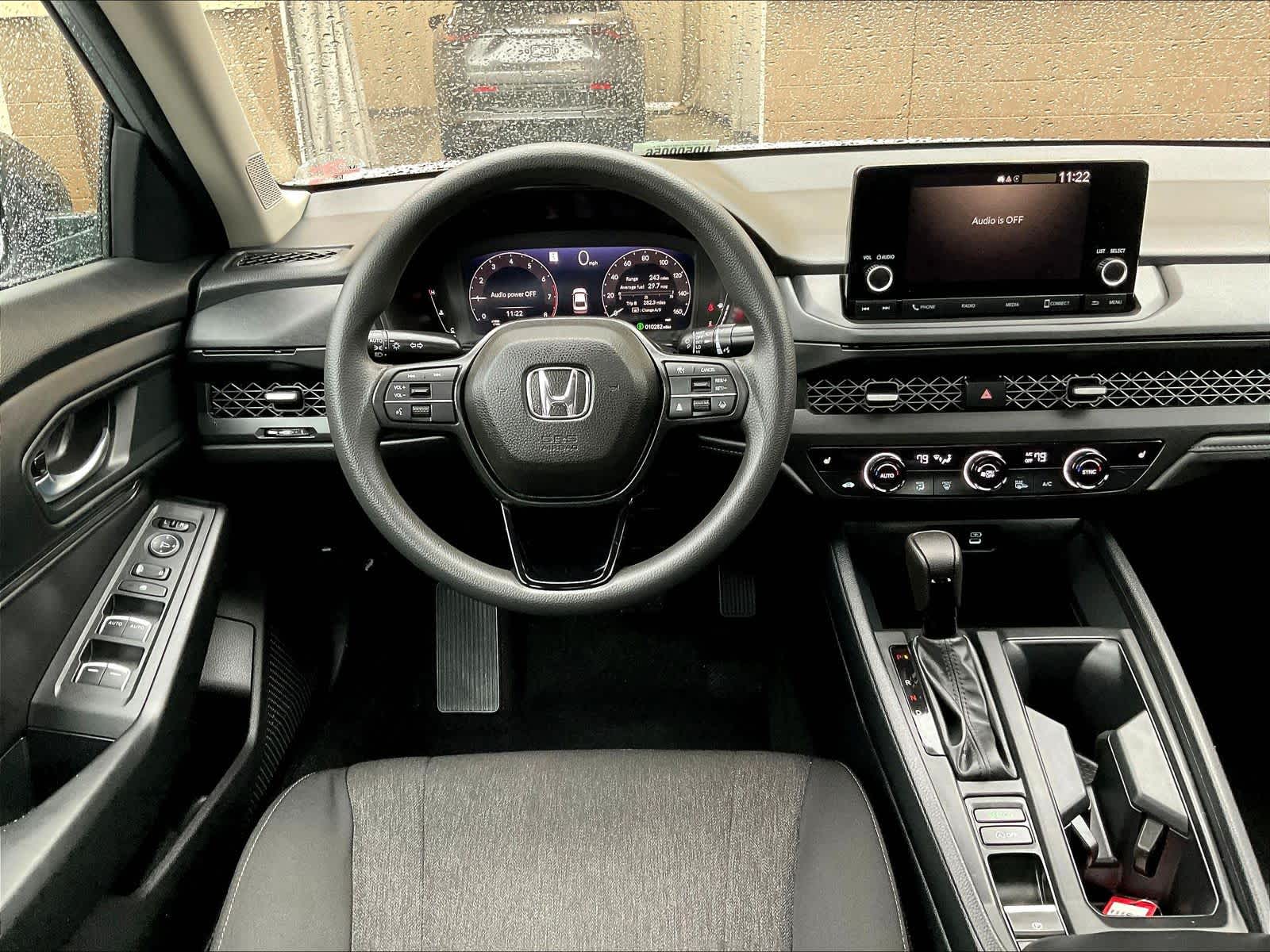 2025 Honda Accord SE - Photo 17