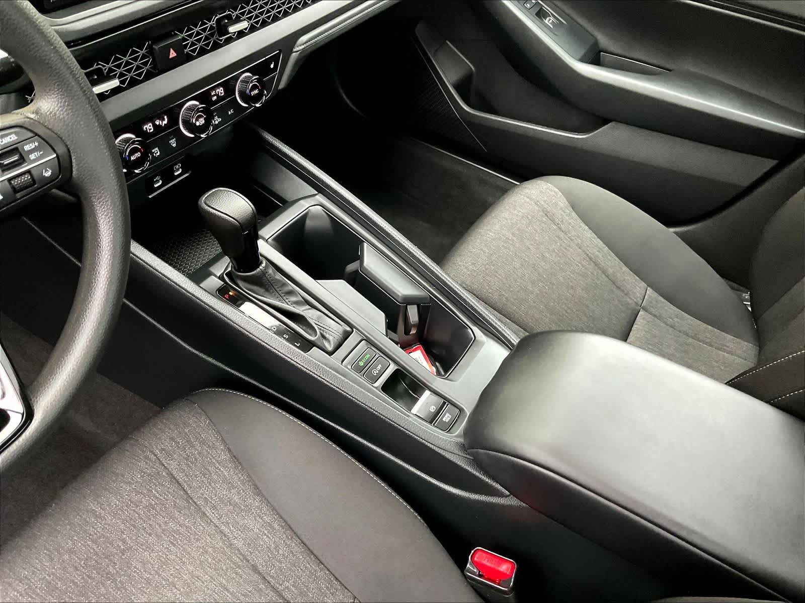 2025 Honda Accord SE - Photo 20