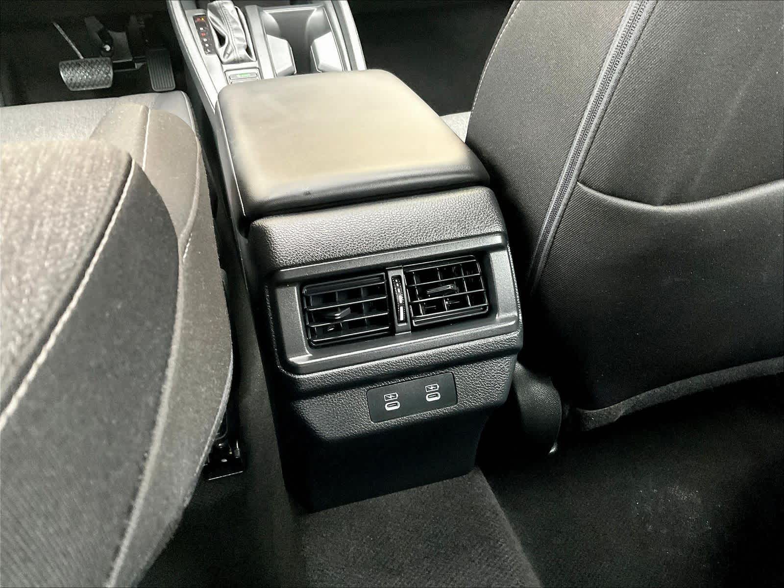 2025 Honda Accord SE - Photo 28