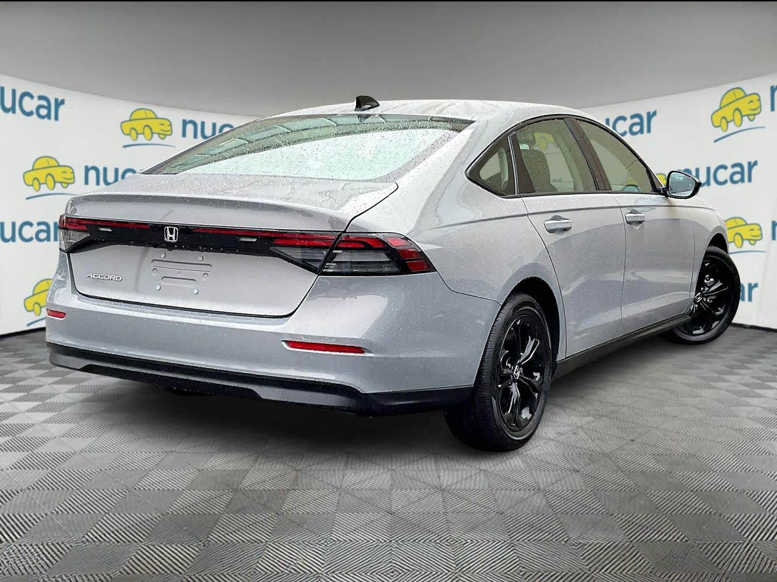 2025 Honda Accord SE - Photo 6