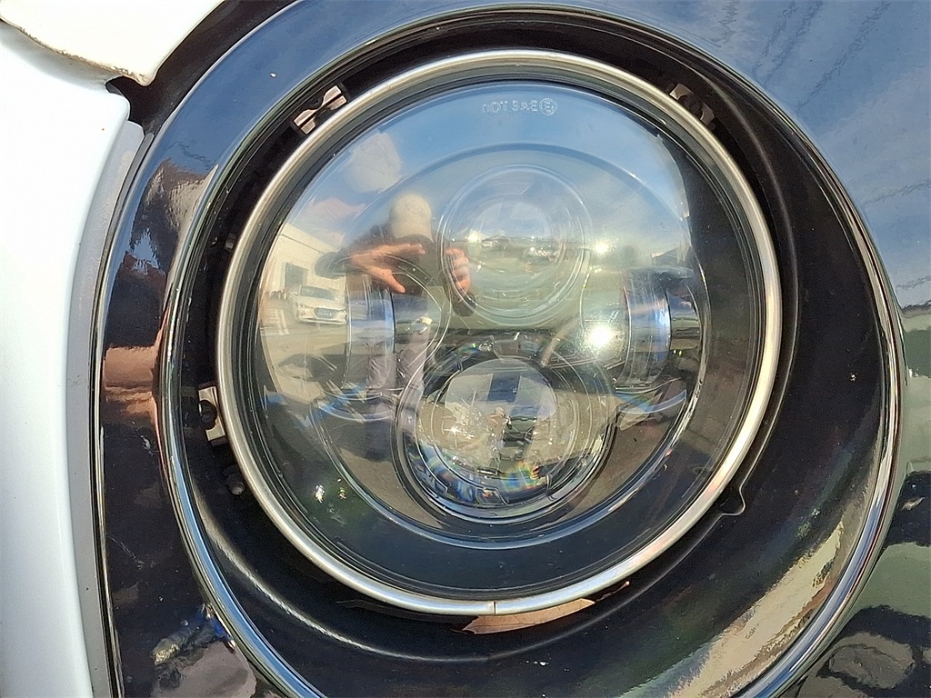 2018 Jeep Wrangler JK Willys Wheeler - Photo 9