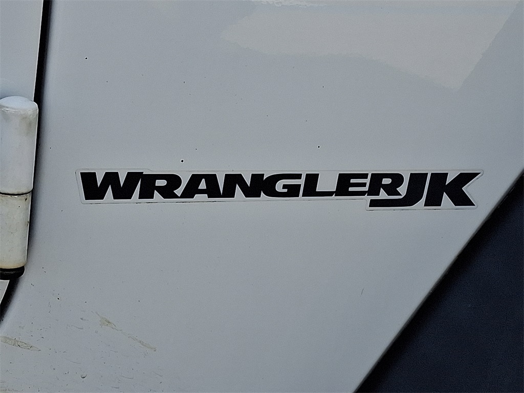 2018 Jeep Wrangler JK Willys Wheeler - Photo 10