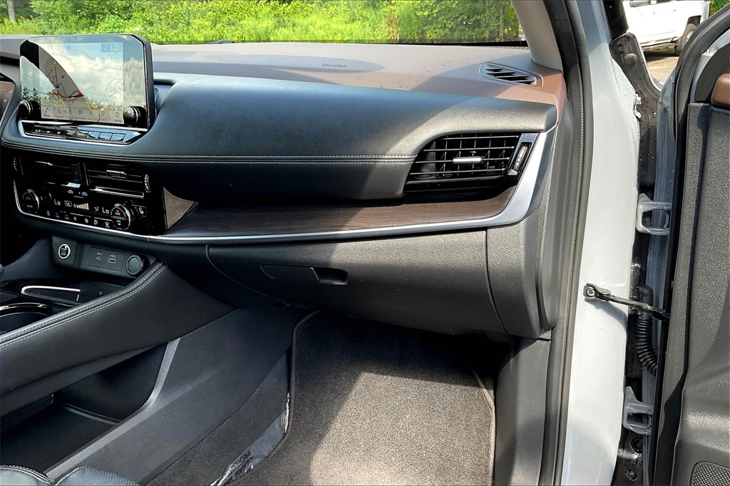 2022 Nissan Rogue Platinum - Photo 13