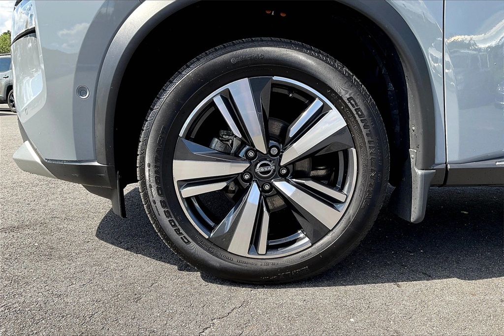 2022 Nissan Rogue Platinum - Photo 22