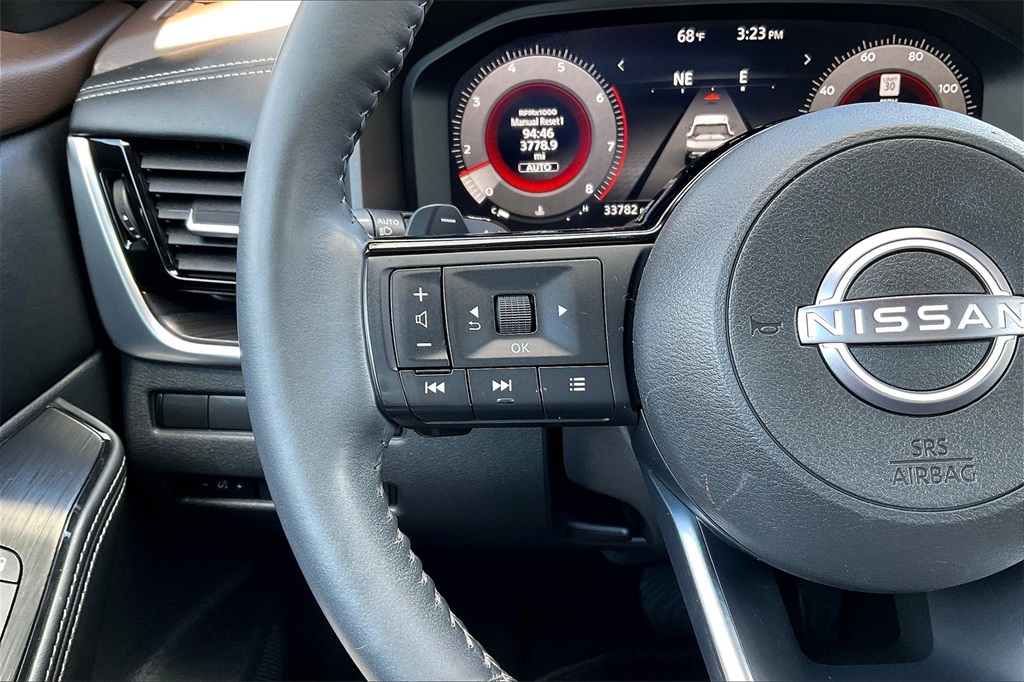 2022 Nissan Rogue Platinum - Photo 23