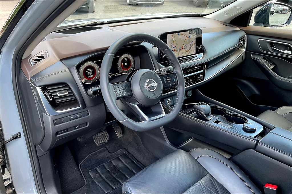 2022 Nissan Rogue Platinum - Photo 8