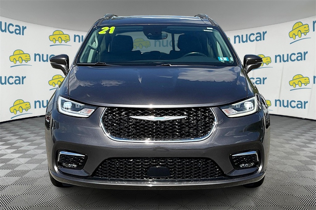 2021 Chrysler Pacifica Hybrid Touring L - Photo 2