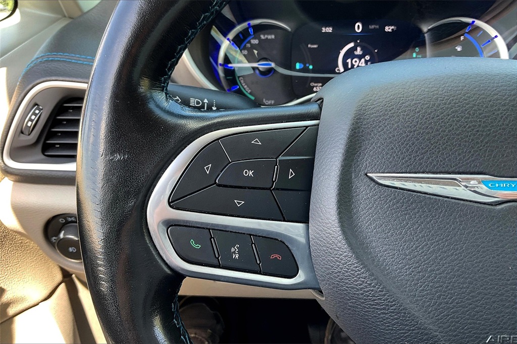 2021 Chrysler Pacifica Hybrid Touring L - Photo 22