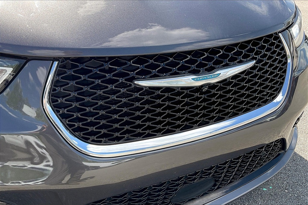 2021 Chrysler Pacifica Hybrid Touring L - Photo 28