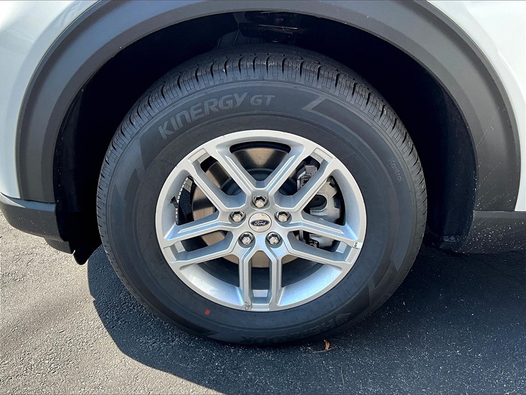 2025 Ford Explorer Active - Photo 12