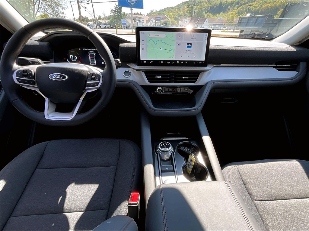 2025 Ford Explorer Active - Photo 6