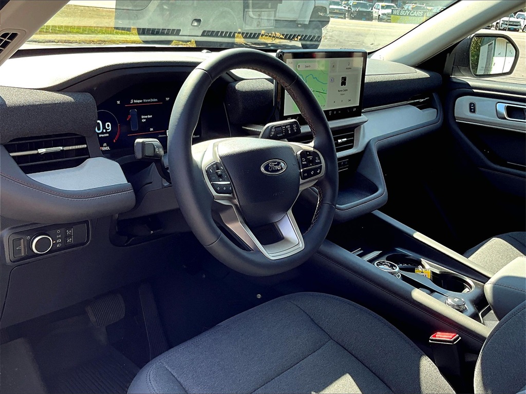2025 Ford Explorer Active - Photo 7