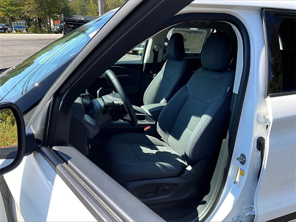 2025 Ford Explorer Active - Photo 10