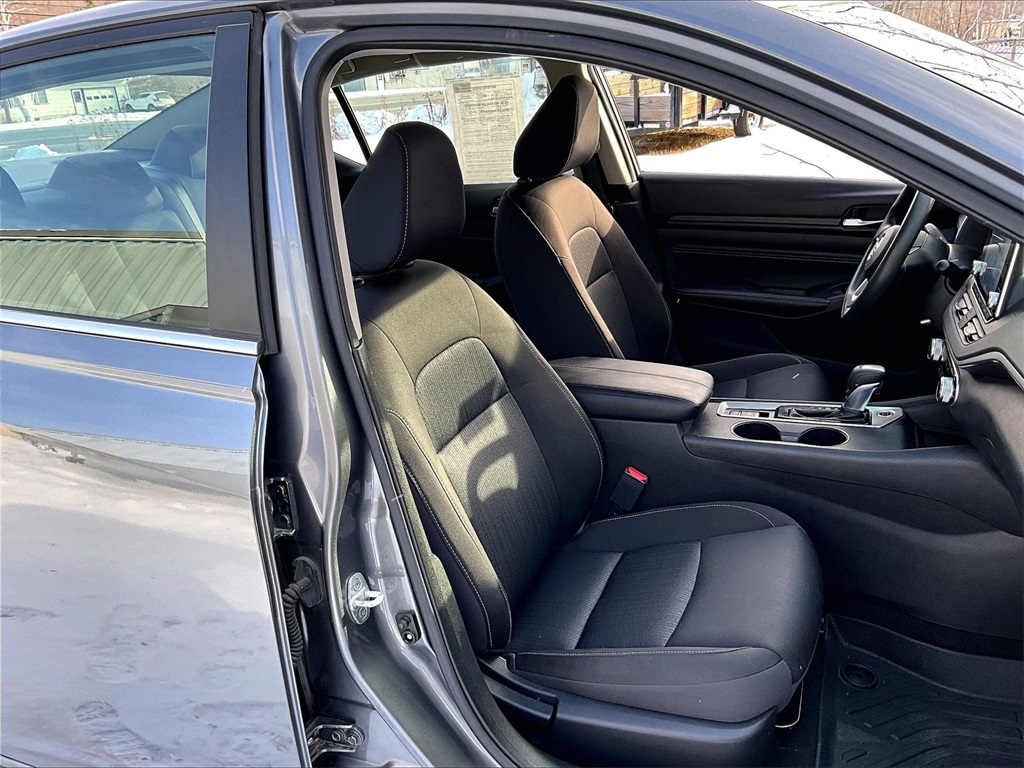 2020 Nissan Altima 2.5 S - Photo 11