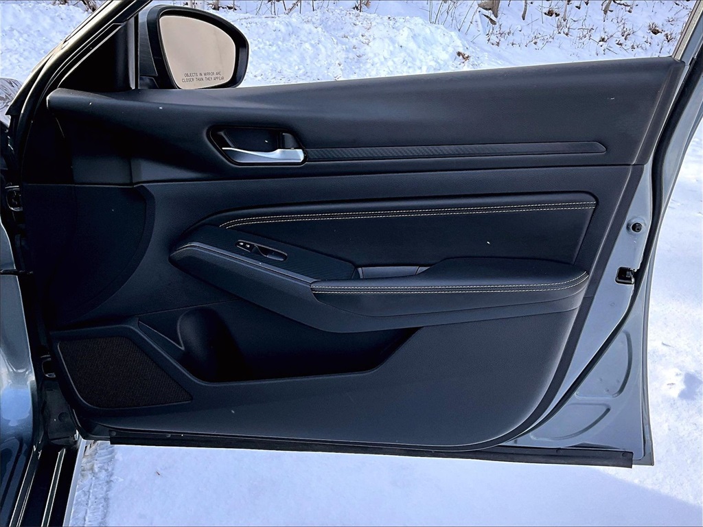 2020 Nissan Altima 2.5 S - Photo 12