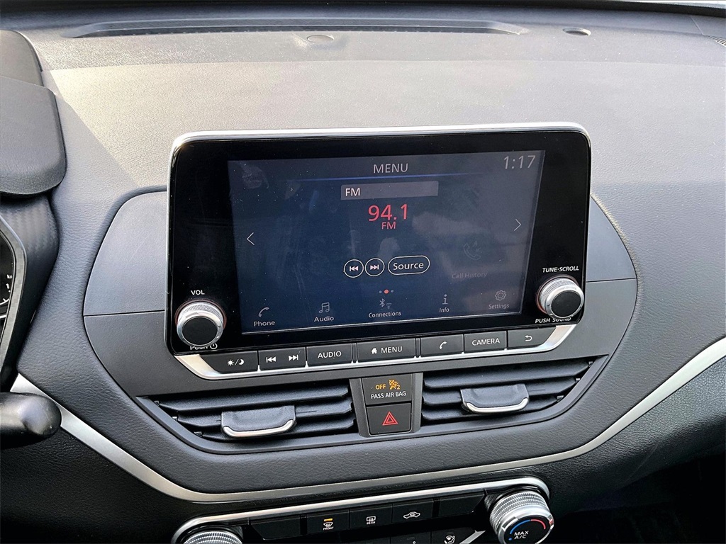 2020 Nissan Altima 2.5 S - Photo 18